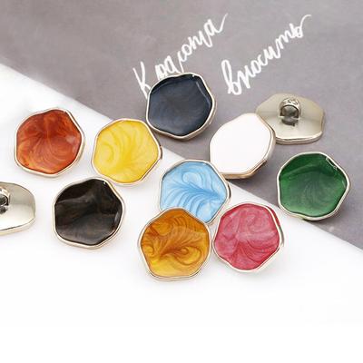 תפירה וסריגה – כפתורים