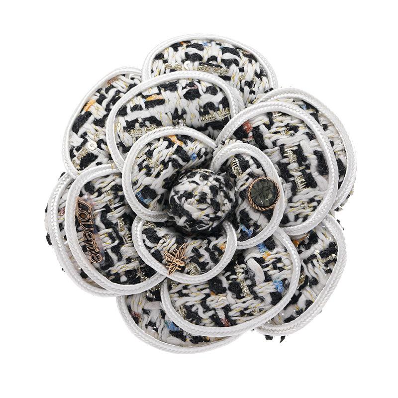 Large High-end Classic Black and White Floral Camellia Corsage Retro Temperament Flower Brooch Jacket Fabric Pin