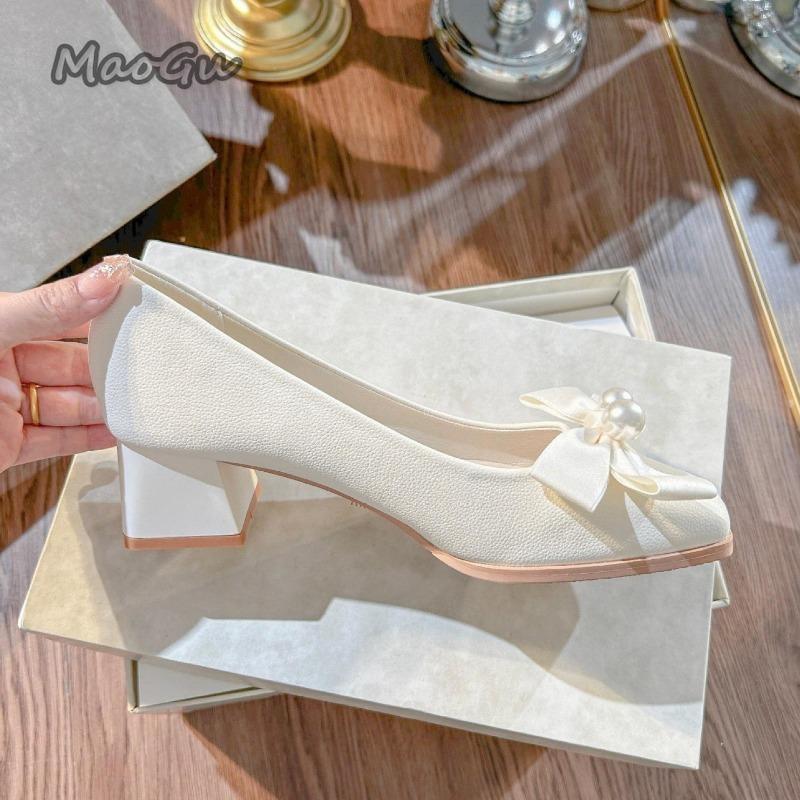 Elegant Women's Mid Heel Pumps Beige PU Leather White Pearl Bowknot Chunky Heeled Shoes for Ladies Bride Pumps Zapatos De Mujer