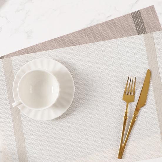 Placemats Heat Resistant Place mats for Dining Table, Washable Non-Slip PVC Place Mats for Party Kitchen Dining Decor