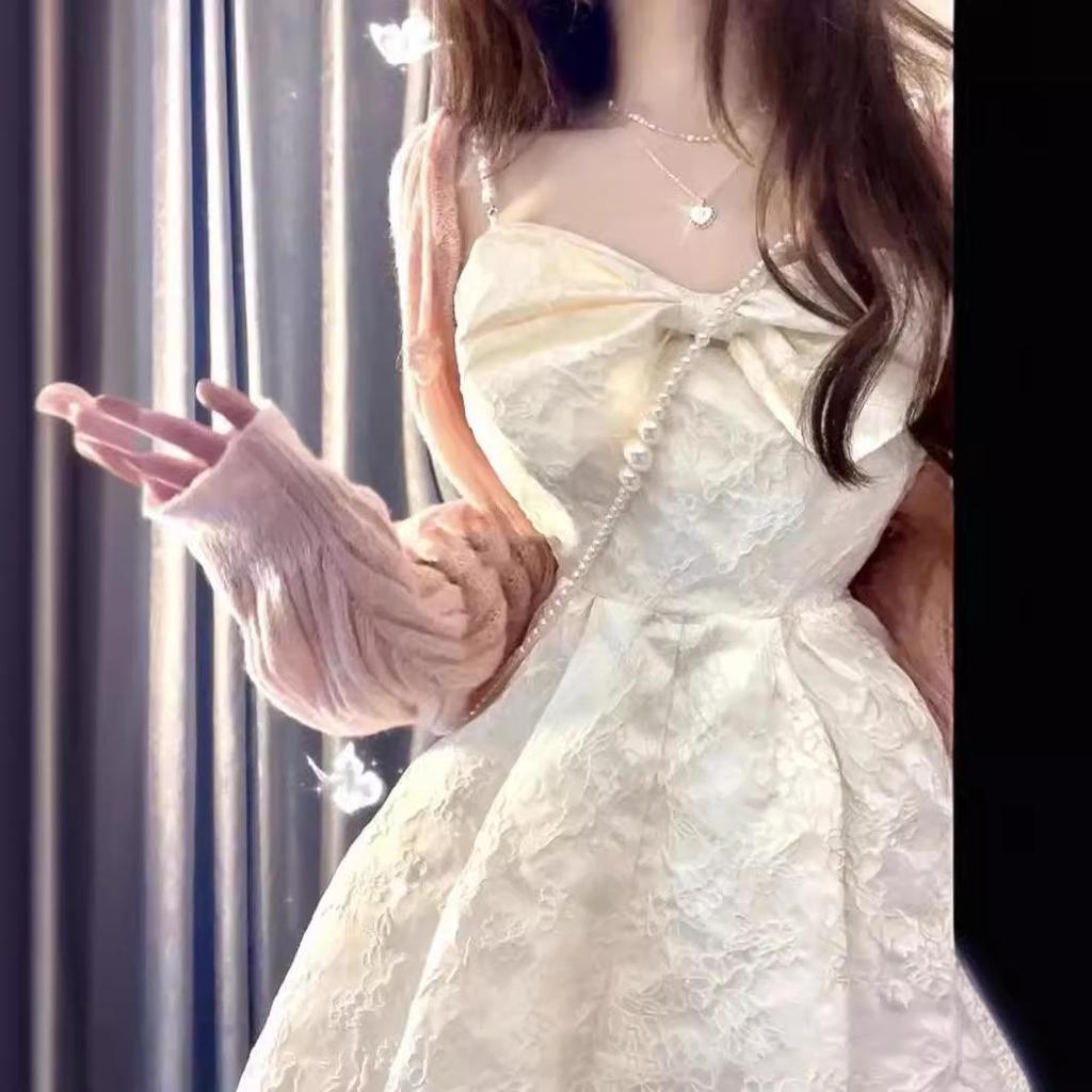 Elegant White Pearl Suspender Dress: French-Inspired Sweetheart Waist Princess Style