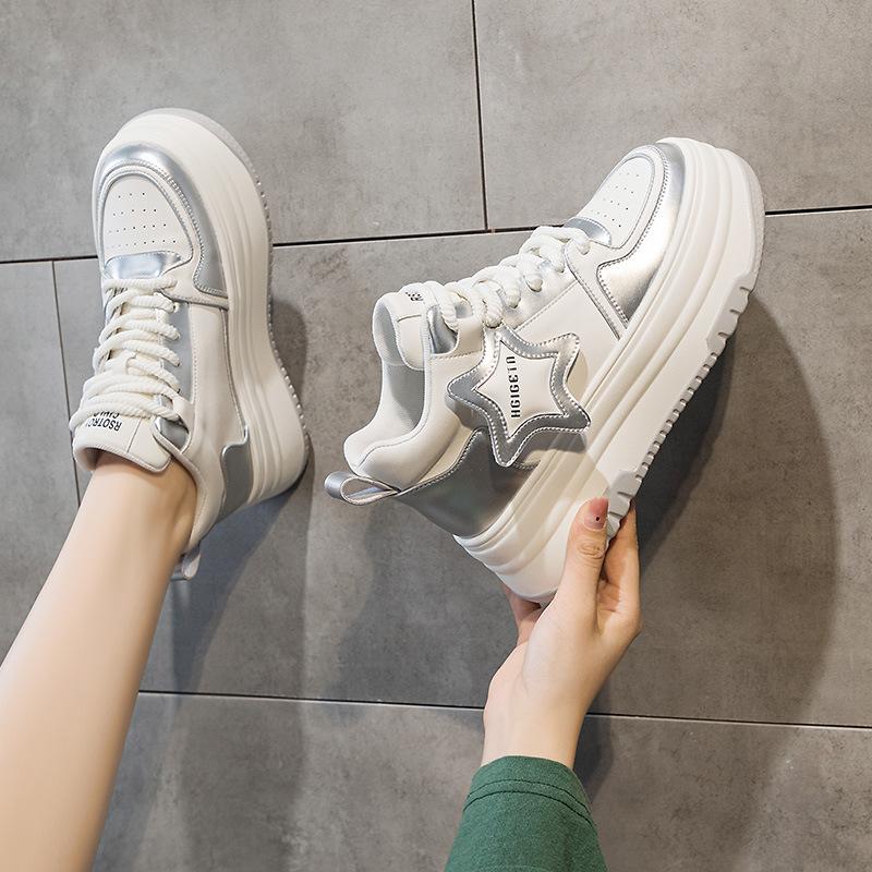 Color Matching 32 Inner Height Increase White Shoes Women's 2025 New Spring and Autumn Thick-soled Versatile Black and White Star Waterproof Table Cas