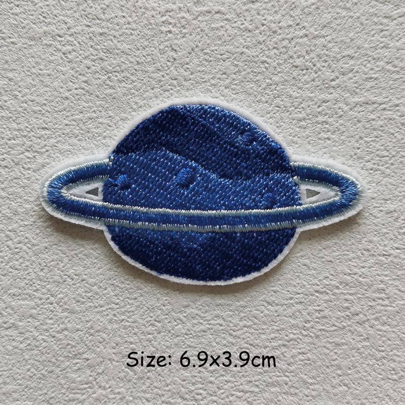 

Нашивка с изображением ракеты «Чужая планета», железная вышитая нашивка на солнце, астронавт, реактивный самолет, нашивка «метеорит», ткань, новый аксессуар для одежды, сделай сам, с теплопередачей 6.9x3.9 cm