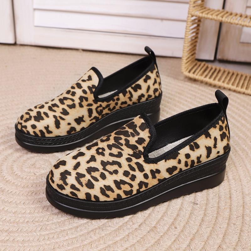 

Fashion Leopard Women Flats Shoes Fashion Platform Casual Comfortable Sport Sneaker 2025 Autumn New Trends Shoes Running Zapatos Mujer 43