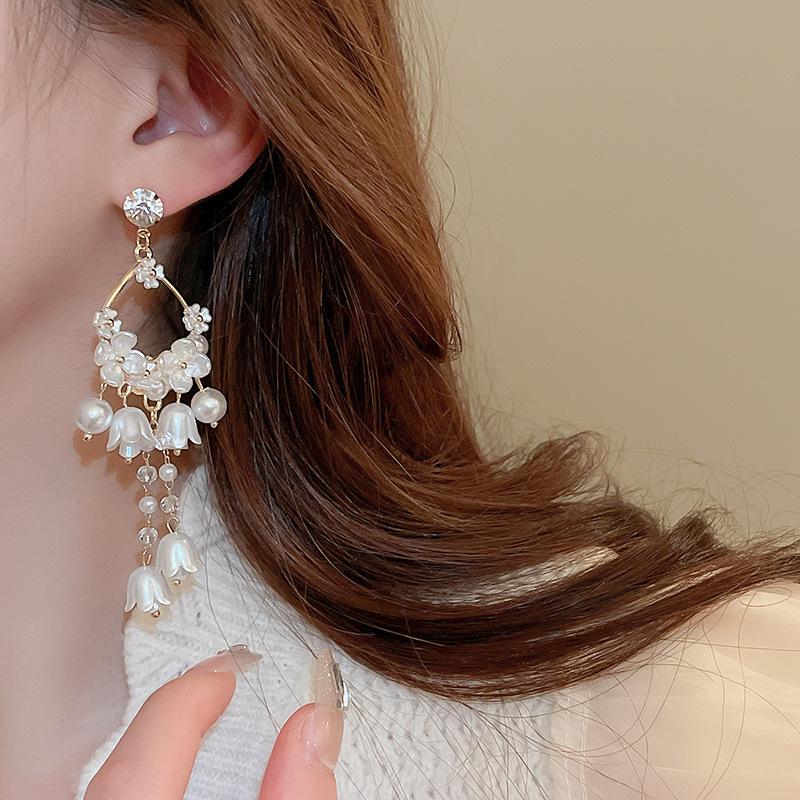 Holiday style diamond-set artificial crystal pearl flower silver needle earrings fashionable sweet and elegant temperament earrings