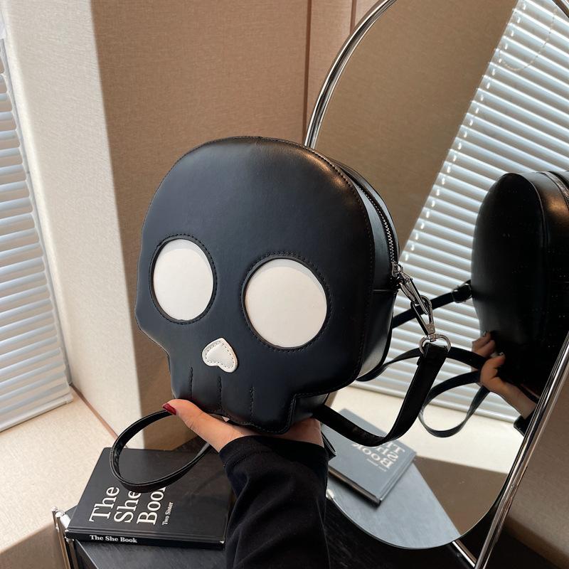 Niche Bizarre Skeleton Small Bag Women's New High-end Commuting Funny Messenger Mobile Phone Bag