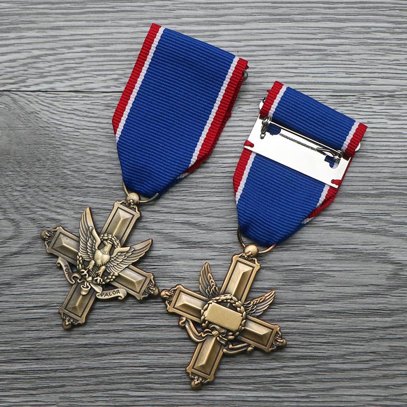 Medal of Honor for Heroic Acts of the American Eagle, Distinguished Service Cross, Commemorative Medal, Christmas gift, Stocking stuffers