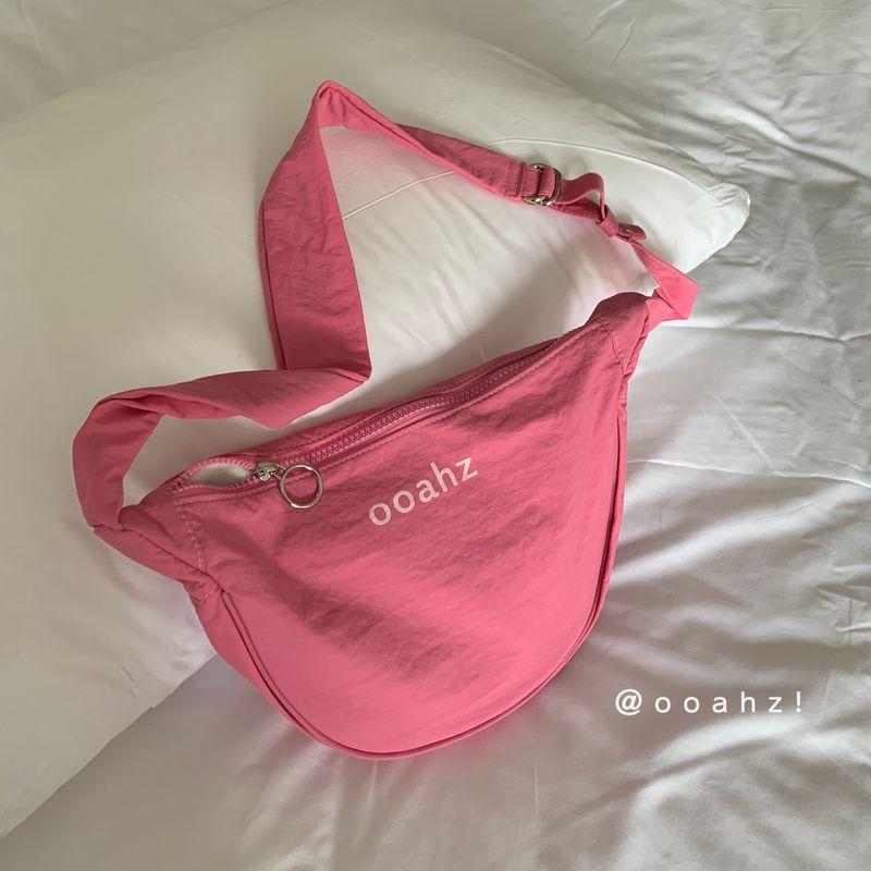 

Matching Full Marks! Comparable to a Library ~ Ooahz Homemade Dumplings Moon Crossbody Bag Women s Waist Bag Niche Style Customized style ~ rose powder