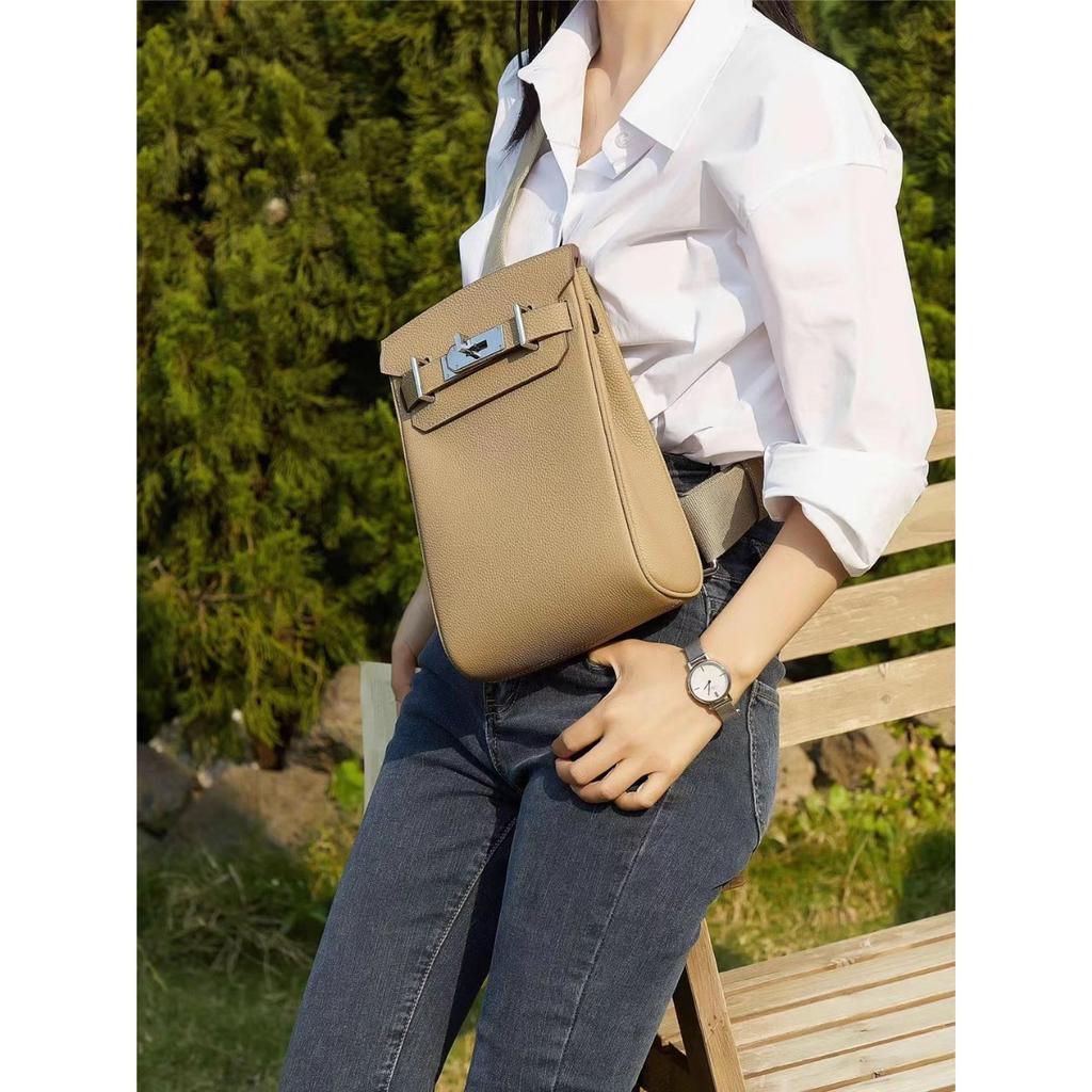 2025 New Kelli Breast Bag Fashionable Mini Simple Lychee Pattern Togo First Layer Cowhide Single Shoulder Women's Leather Bag