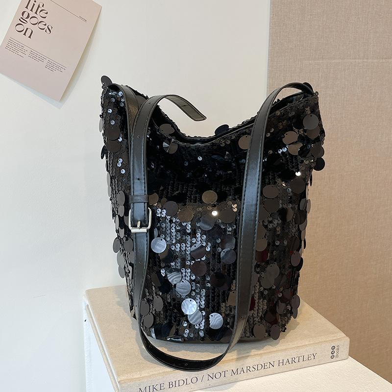 

Большие пайетки свежие и милые красивые женские сумки модные женские сумки через плечо большой вместимости осень новые сумки-ведра one size fits all чёрный