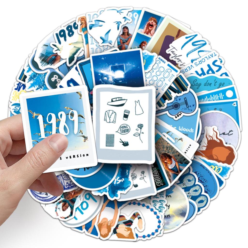50 vodotěsných dekorativních epoxidových samolepek s tématem alba 1989 od Taylor Swift