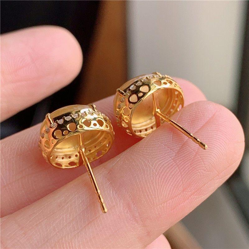 Creative Natural Chalcedony Yellow Earrings For Women Exquisite New In Light Luxury Glossy Oval Earings Stud Banquet Jewelry