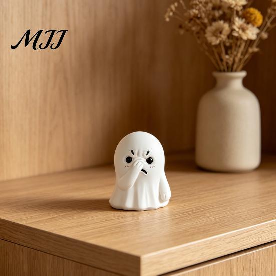 Versatile Desktop Decoration Ghost Ornament, Compact Resin Decorative Figurine, Nose-Covering Ornament Shape Halloween Figure, Naughty Tabletop