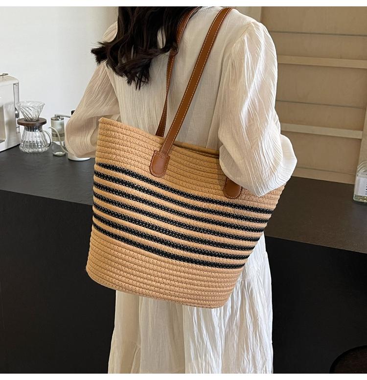 Large Capacity Straw Woven Shoulder Bags for Women Beach Vacation Ladies Handbags Casual Striped Commuter Female Bucket Tote