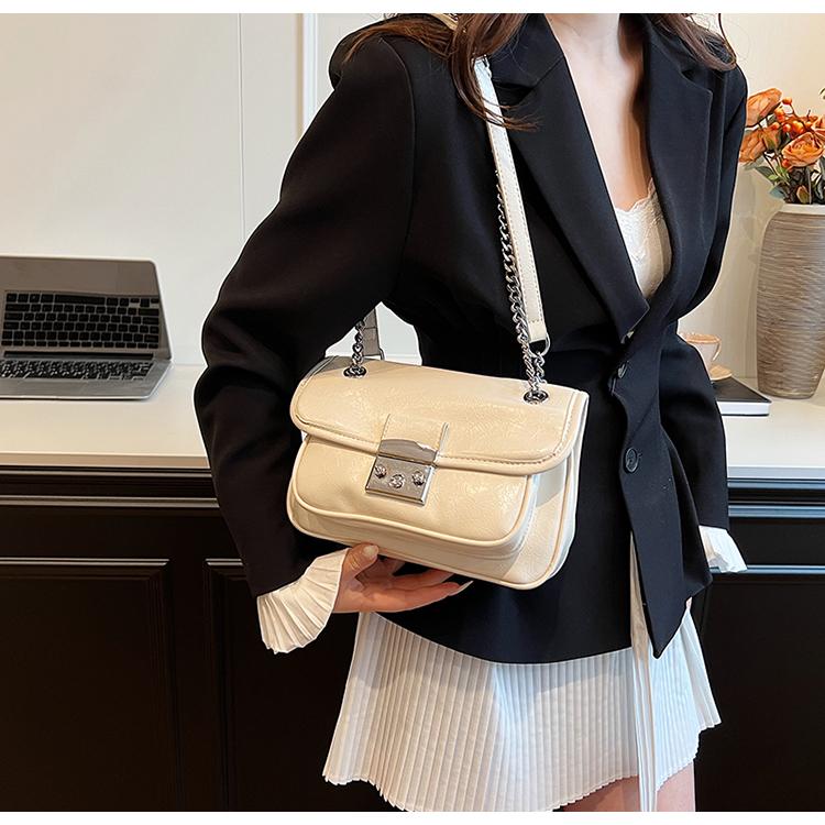 Women's PU Leather Shoulder Bag Crossbody Bag and Travel Bag Luxury Brand Chain Bag