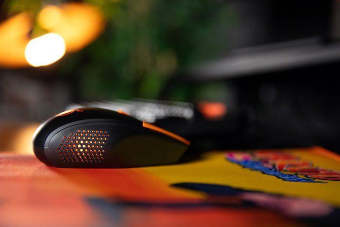 Gamingmus - Konix - 80381121030 - Dynamisk LED-belysning - 3 DPI-nivåer - Teflonbase