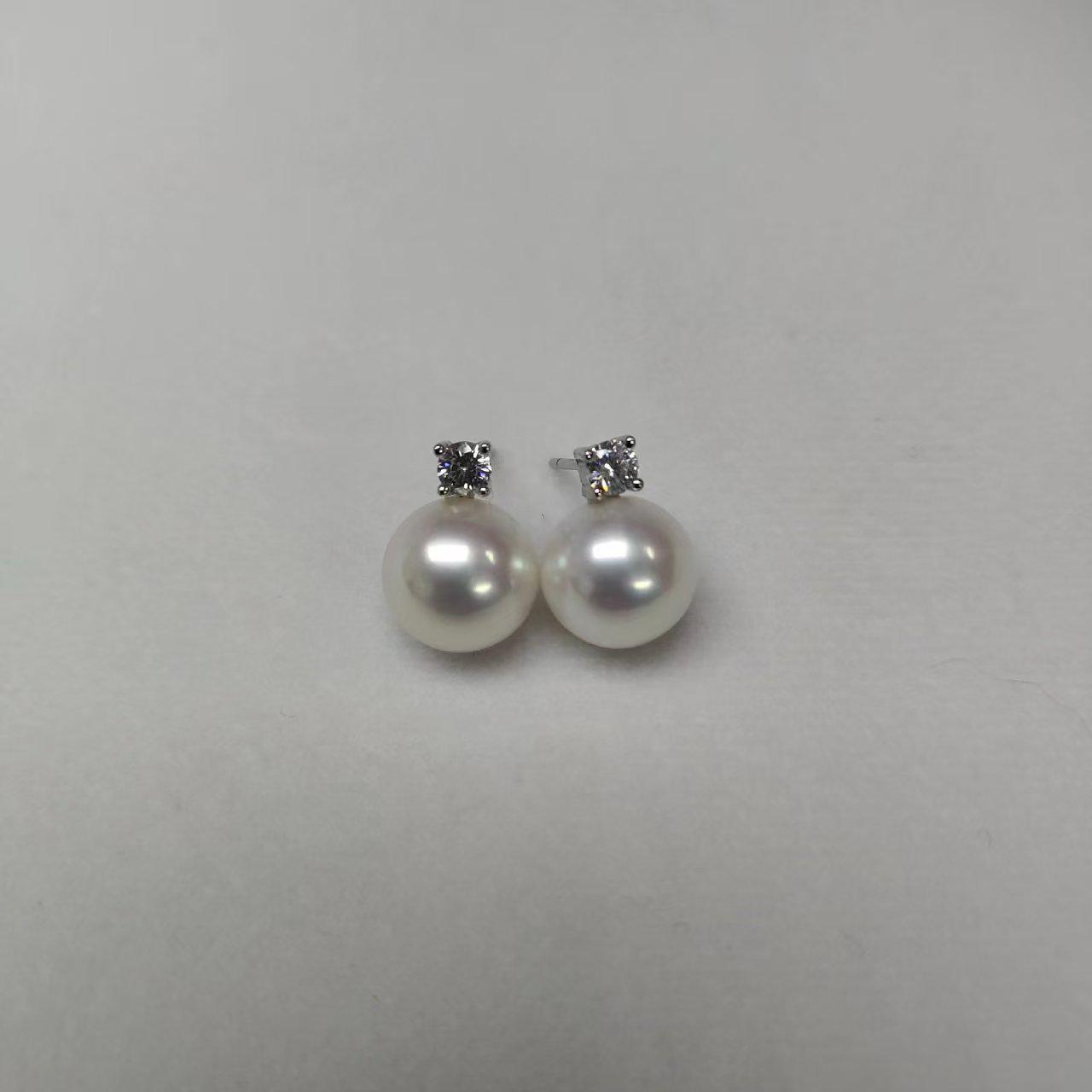 Princess Diana 8-9mm Freshwater Pearl Stud