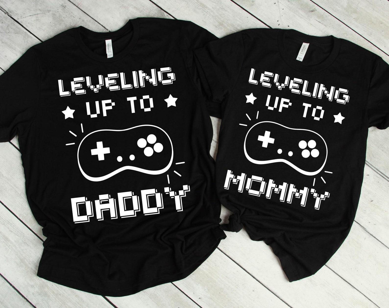 Leveling Up To Daddy Mommy Shirt, Cute Gamer Couple Shirt For Soon To Be Dad Mom, Pregnancy Announcement Gift On Gender Reveal Party S