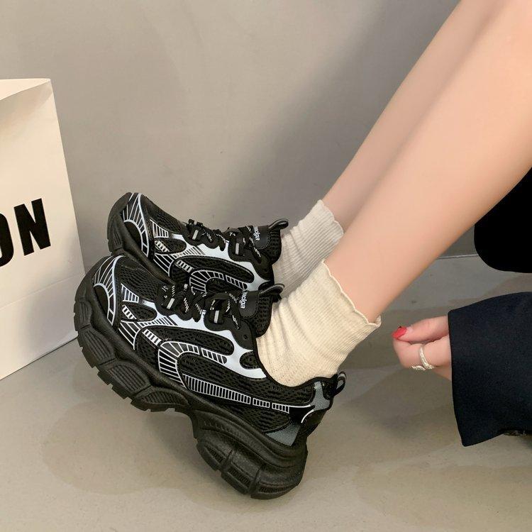 2025 Spring New Catwalk Model Dirty Dad Shoes Women Ins Trendy Retro Thick Sole Heightening Fried Street Sports Shoes Women