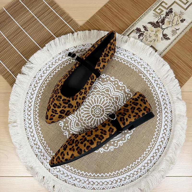 Fashion Flat Shoes for Women 2025 Spring and Autumn New Leopard Print Pointed French Retro Mary Jane Flat Plus Size Women's Shoes