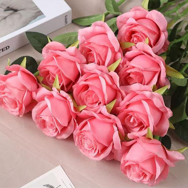 Cachoeira de Parede de Rosas de Seda - Flanela Vermelha Decoração de Casamento e Dia dos Namorados