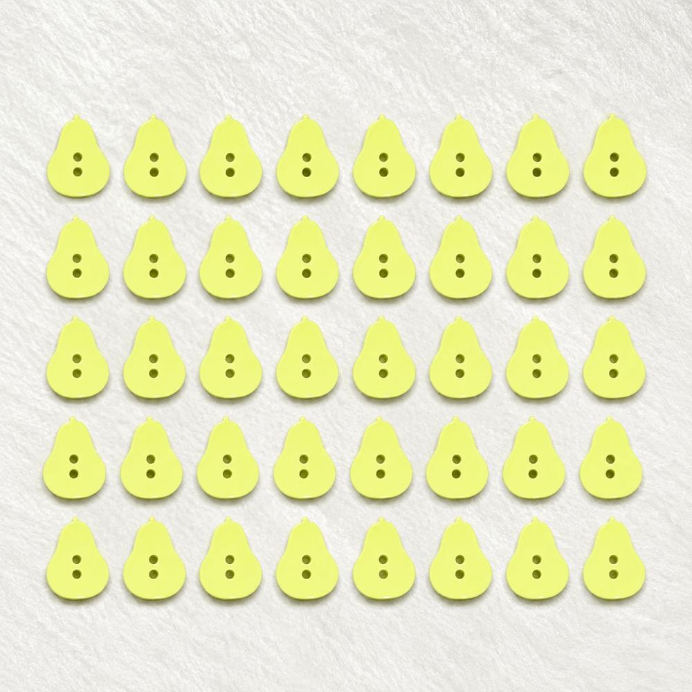 40pcs Creative Mango Buttons 2 Holes Orange Buttons Mini Colored Fruits Buttons Clothes Accessories