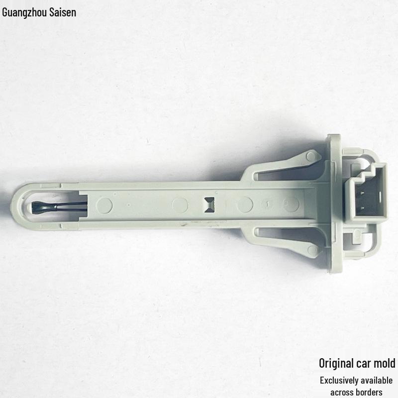 

Tesla Model 3/Y A/C Evaporator Temp Sensor, Gray 110767500-A