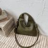 2026 Women's Large Capacity Fashionable Woven Shoulder Bag - Versatile, Simple Commuting Handbag