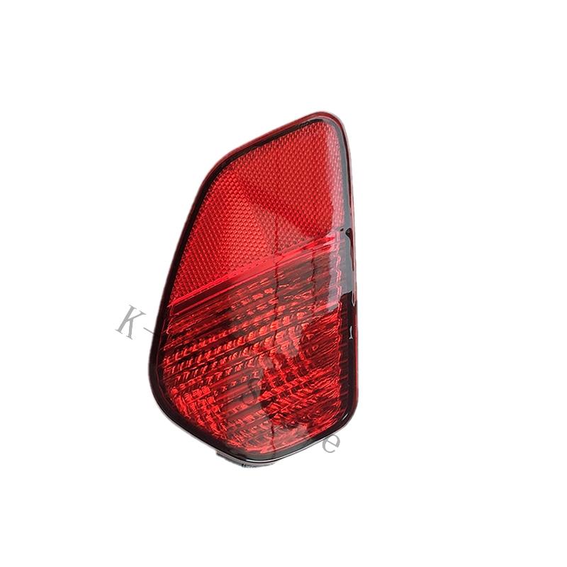 Car Rear Bumper Light Assembly For Mitsubishi Outlander 2016-2025  Fog Light Rear Tail Light Bumper Light With Bulb