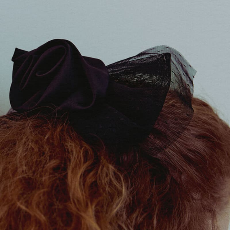 Elizabeth Moments Satin Rose Tüllband Haarspange