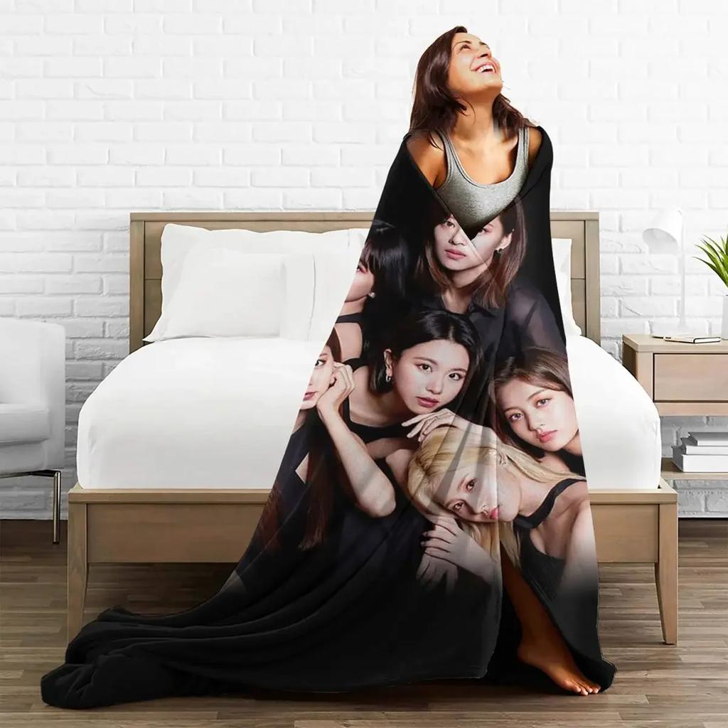 Korean Women's Group TWICE Plaid Blankets Fleece Printed Multi-function Soft Throw Blankets for Bedding Office Plush Thin Quilt
