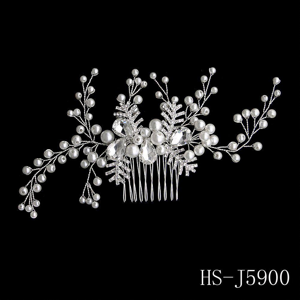 

Сделанный вручную свадебный гребень для волос с цветком из жемчуга и страз и листьями