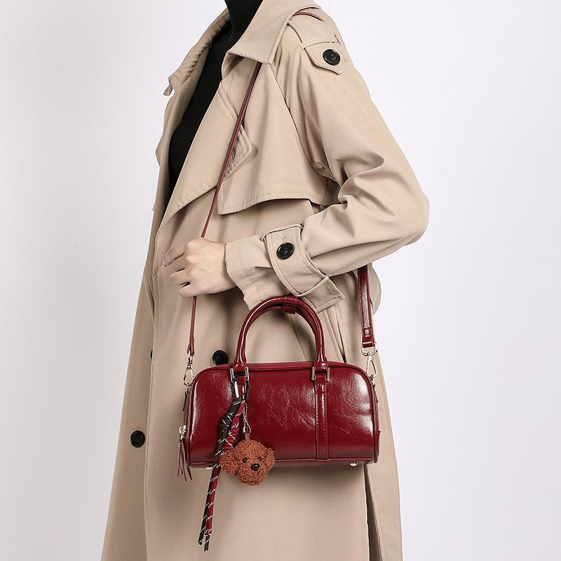Elegant Vintage Pillow Bag for Women, New Autumn and Winter Versatile Tote Bag, Large-capacity Shoulder and Underarm Bag