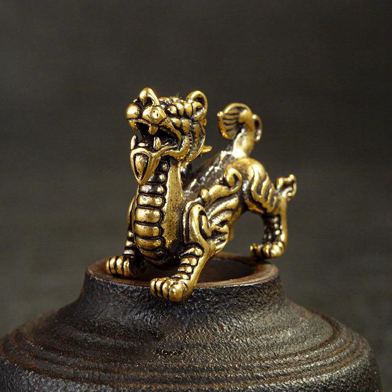 Brass Pixiu Pendant Key Buckle Carved Statuette Gifts Fengshui Sculptures