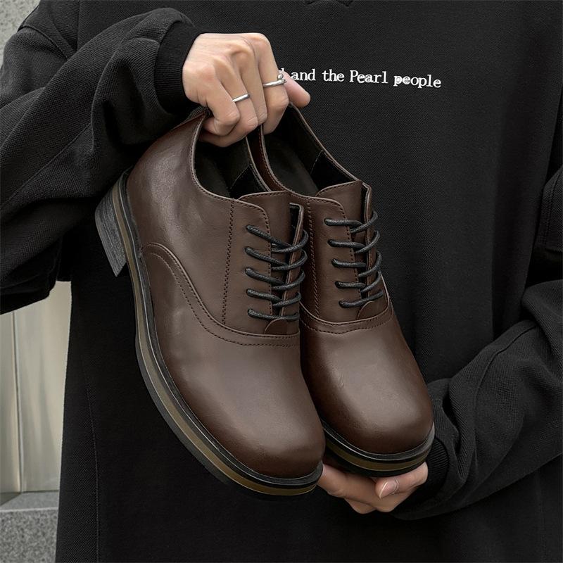 Anzug Lederschuhe Herren Sommer Britischer Stil Businesskleidung Student Höhenzunahme Freizeit Weiche Sohle Wasserdicht Schwarz Großkopfschuhe