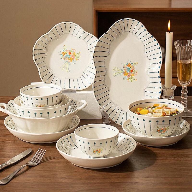 Peirsen French Style 31-Piece Ceramic Dinnerware Set