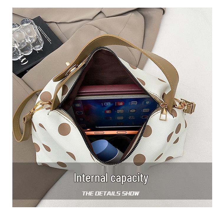 2026 Summer Women's Simple Underarm Crossbody Handbag – Fashionable Niche Design
