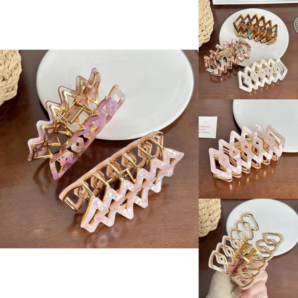 Fashionable Geometric Hair Claw Clip In Bright Pastel Shades For Everyday Use