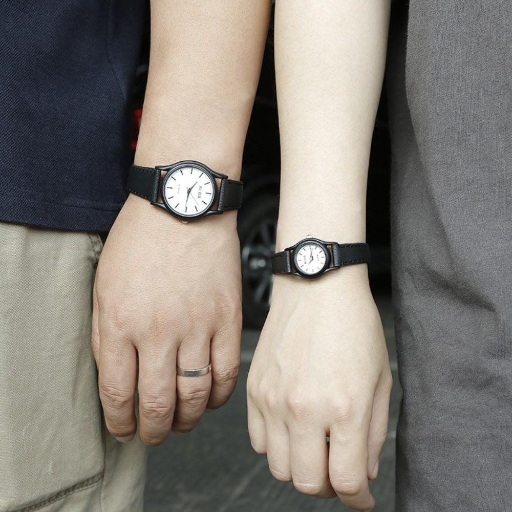 Leather Strap Quartz Watch Minimalist Classic Wristwatches Elegant Couples Watch  for Men