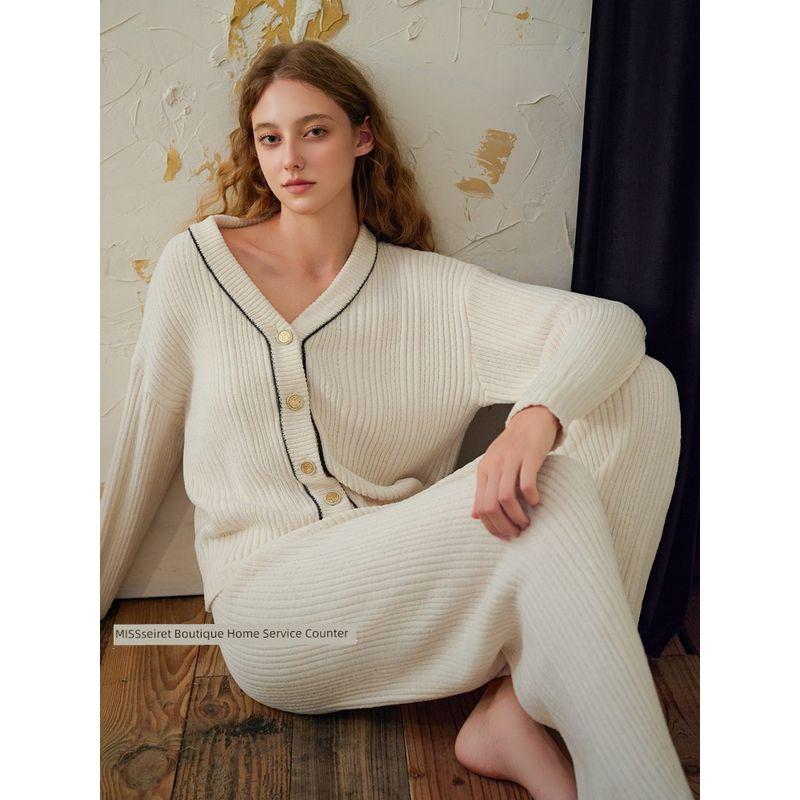 

Японская мода SN * Del Home ~ Белый ленивый кардиган Полубархатный пижамный комплект Женский Осень-Зима Легкая роскошь Теплая домашняя одежда SD White lazy Cardigan Suit One size