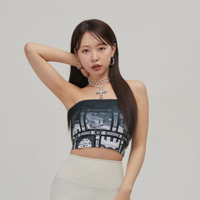 Top tub grafic cu model tradițional – Dancheong Negru