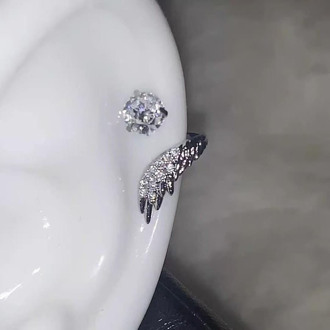 

1 шт. Крыло Серьга-гвоздик для женщин Новая мода Циркониевые серьги Аксессуары Модная бижутерия Left