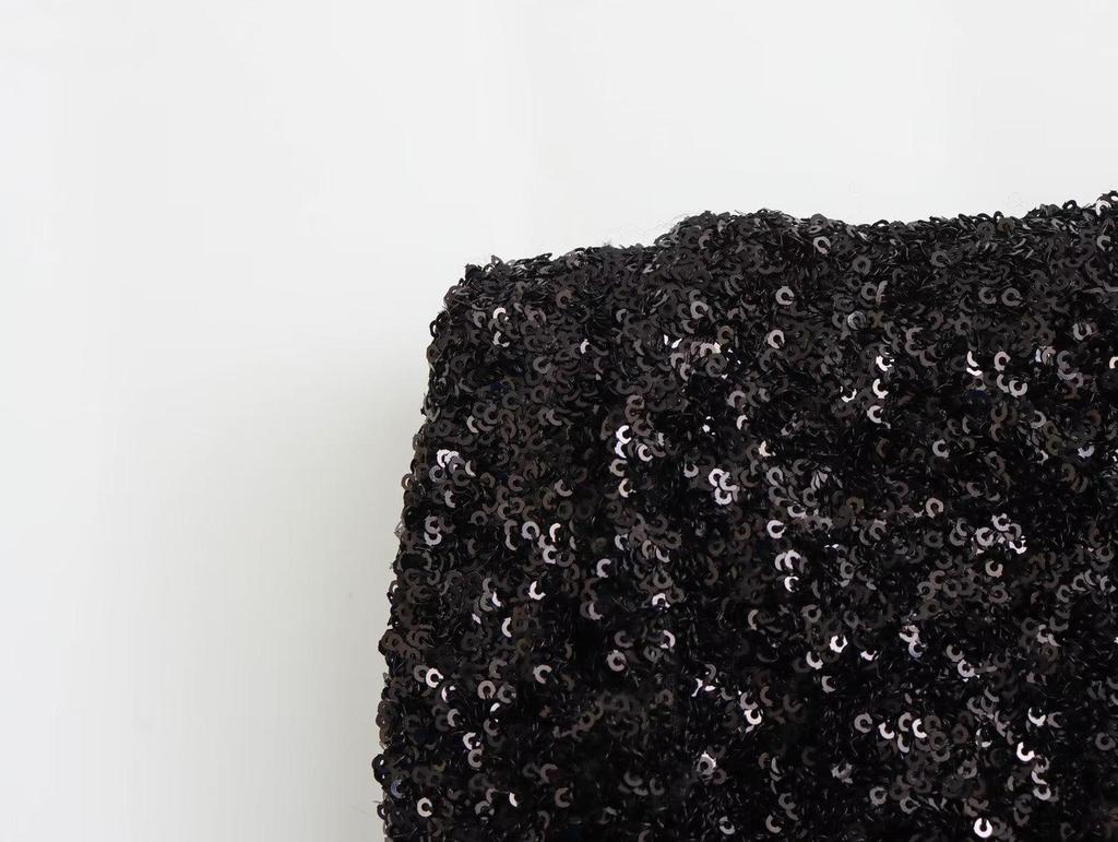 Y2K Winter Schwarzes Pailletten-Mini-Kleid mit Schulterpolstern - Ärmellose Abendgarderobe