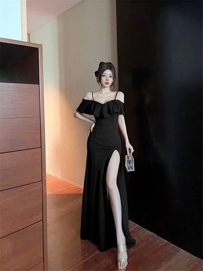 High-end niche light luxury one-word collar dress/evening dress new sexy slim and thin solid color split skirt design