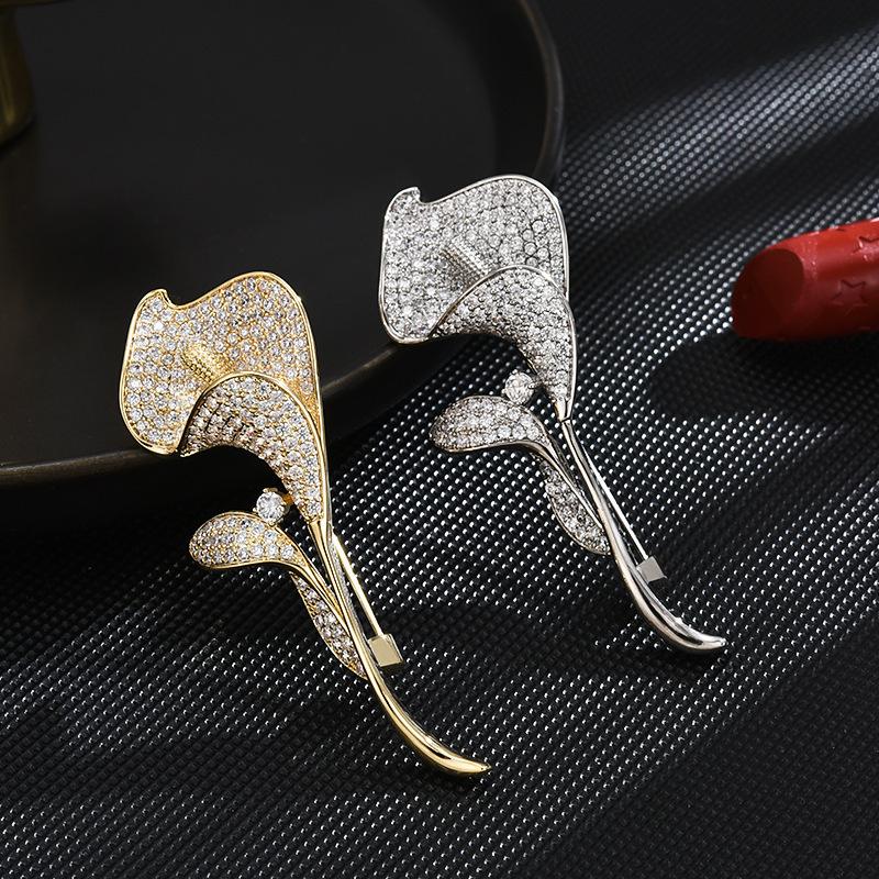 Exquisite Shiny  Tulip Brooches For Women Clothing Coat Jewelry Accessries Gift