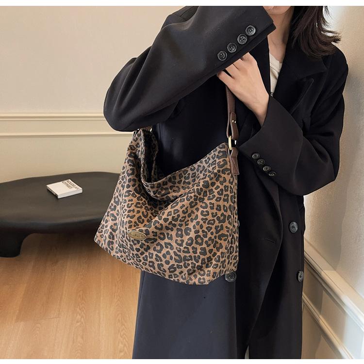 Autumn and Winter Fashion Leopard Print Tote Bag, Female Students Commute To Class, Large-capacity Messenger Bag