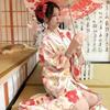 Dámské japonské kimono a yukata šaty pro formální fotografování