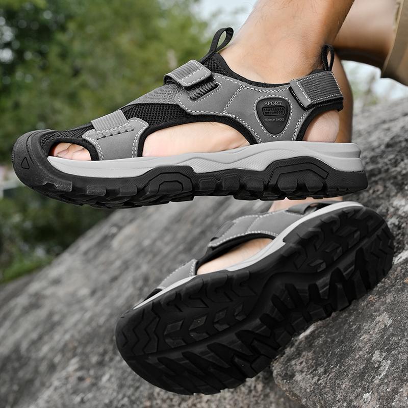 Fashion Summer New Flats Fashion Mesh Casual Sandals Men Breathable Outdoor Beach Shoes Male Luxury Sandals Mens Slip On Walking Shoes