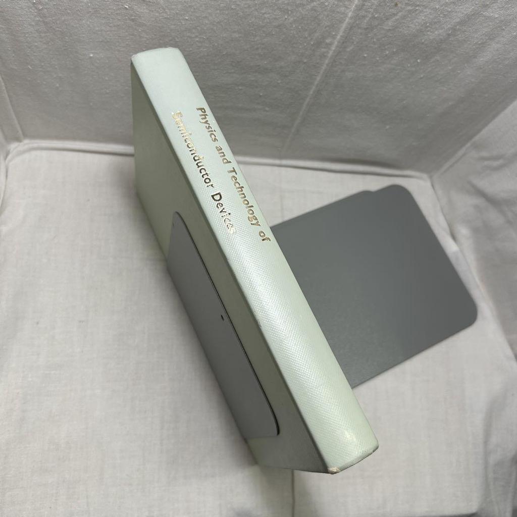 [USED] Physics and Technology of Semiconductor…