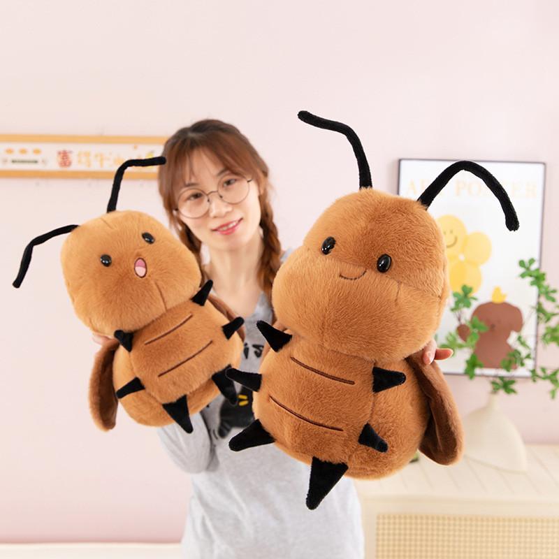 Realistic Plush Cockroach Doll In Surprised And Smirking Styles For Kids Gift